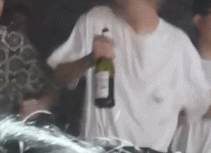 好好的大帅哥，怎么就长了张脸呢