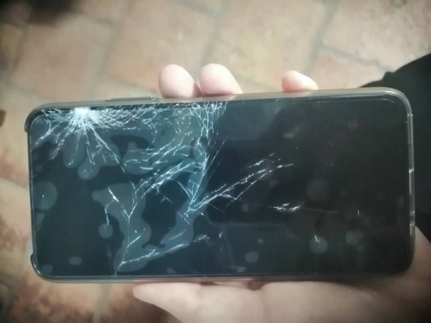 车站提防诈骗,提防购票诈骗三大套路