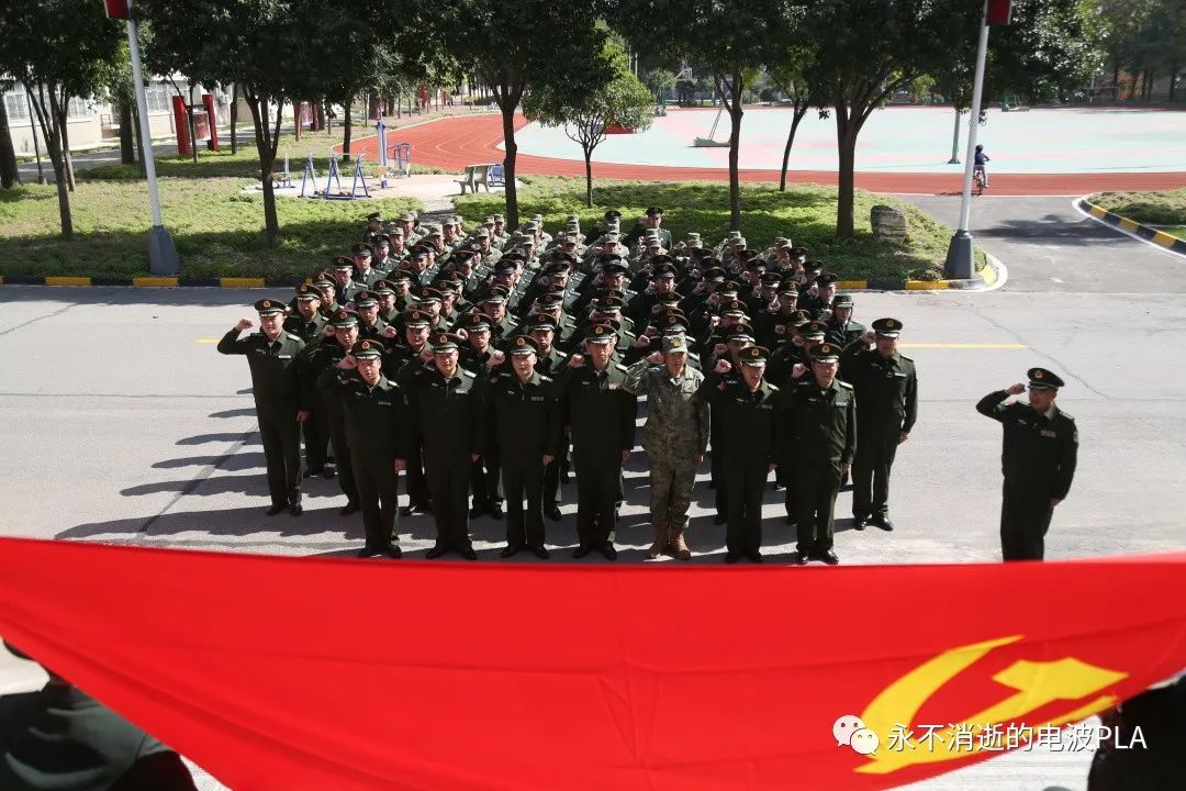 二十大进行时|信息通信部队和工程兵部队迅速掀起学习热潮