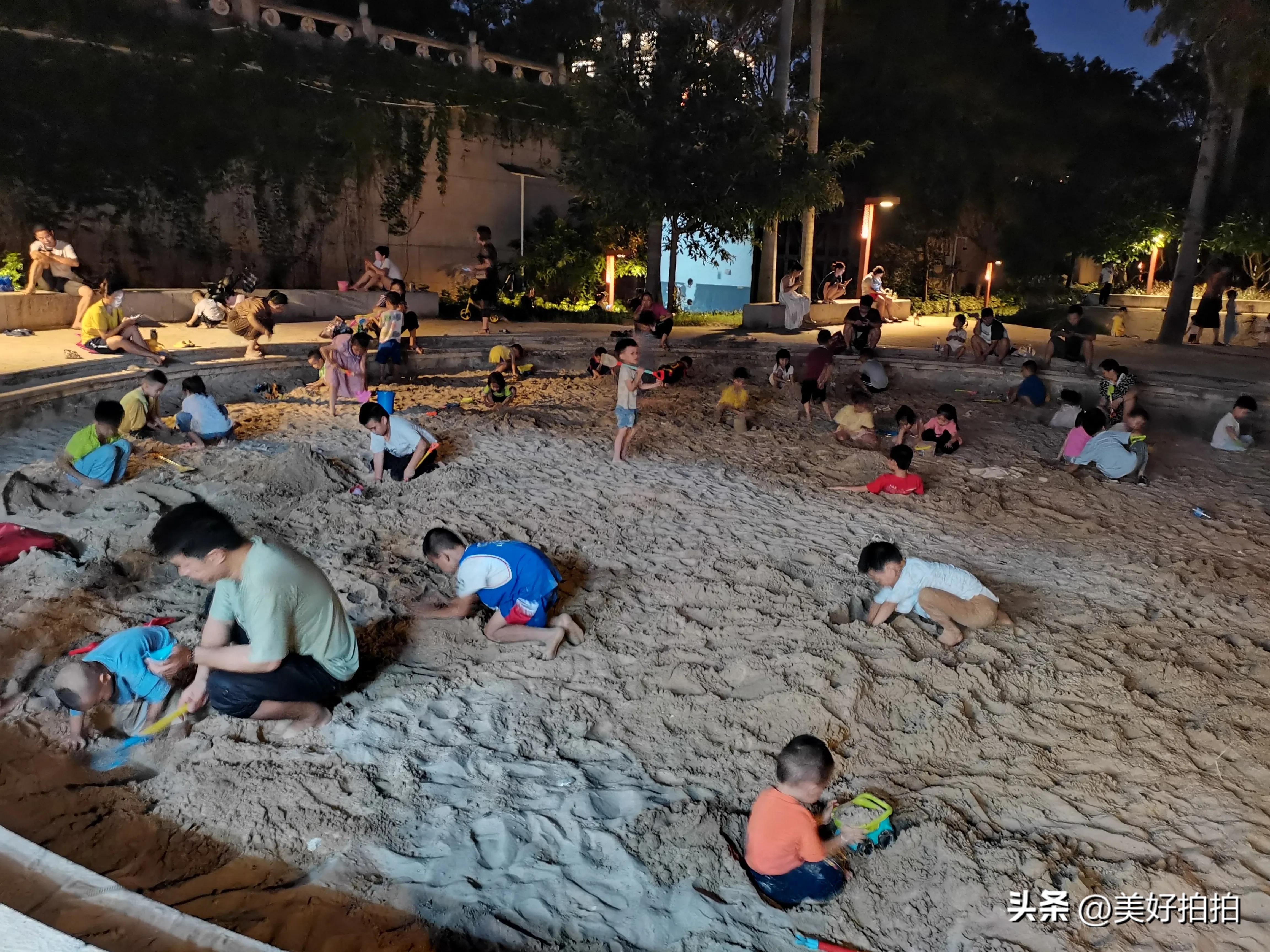 邕江边尽情放松,夜晚邕江边吹吹风