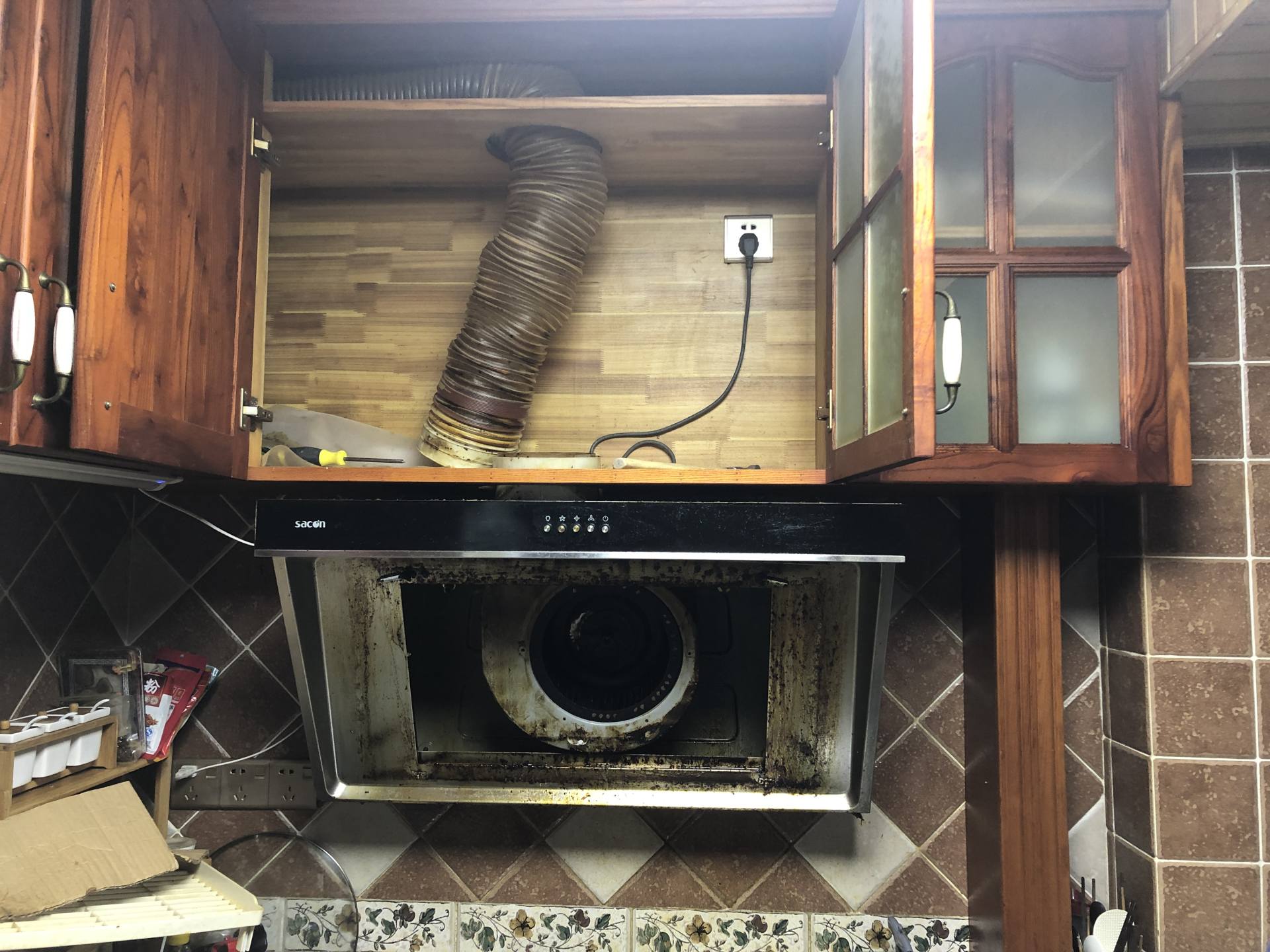 开放式厨房买集成灶需要注意什么,厨房装修之集成灶选购攻略