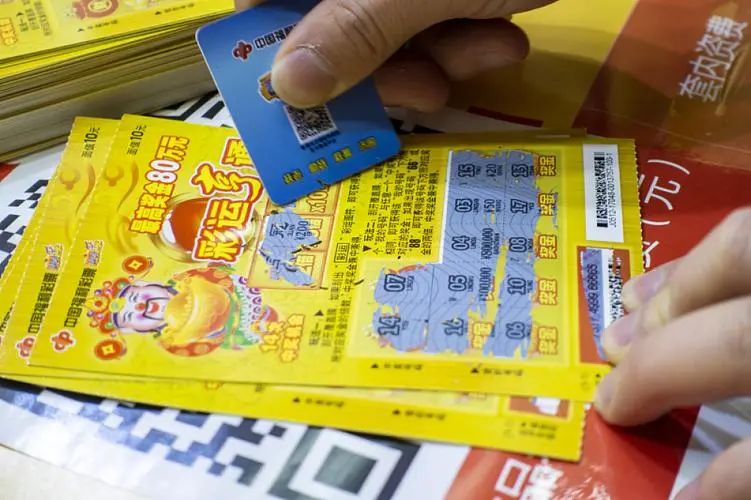 开自助彩票机，每月能“躺赚”3000元？