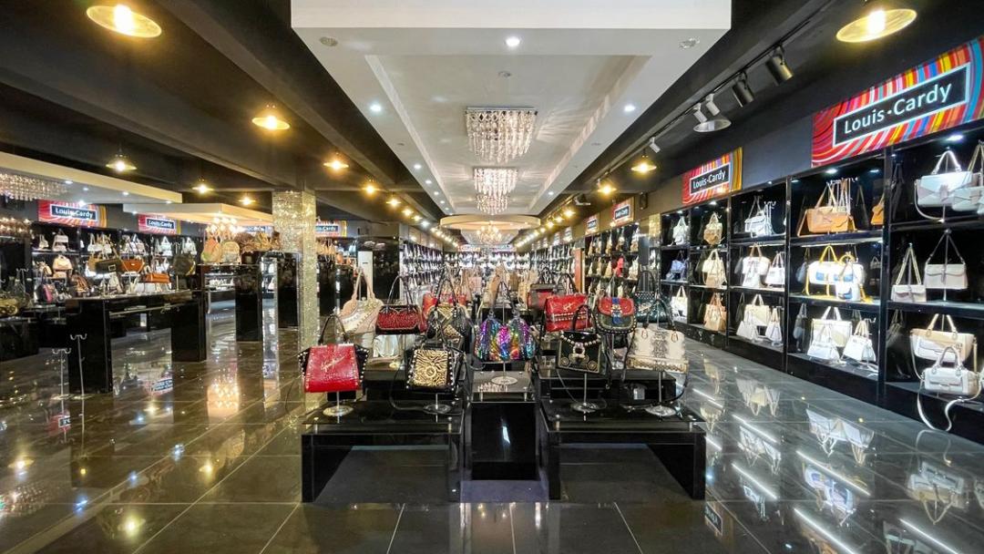 海归组团回国做女包品牌卖疯了,海归组团回国做女包卖疯了