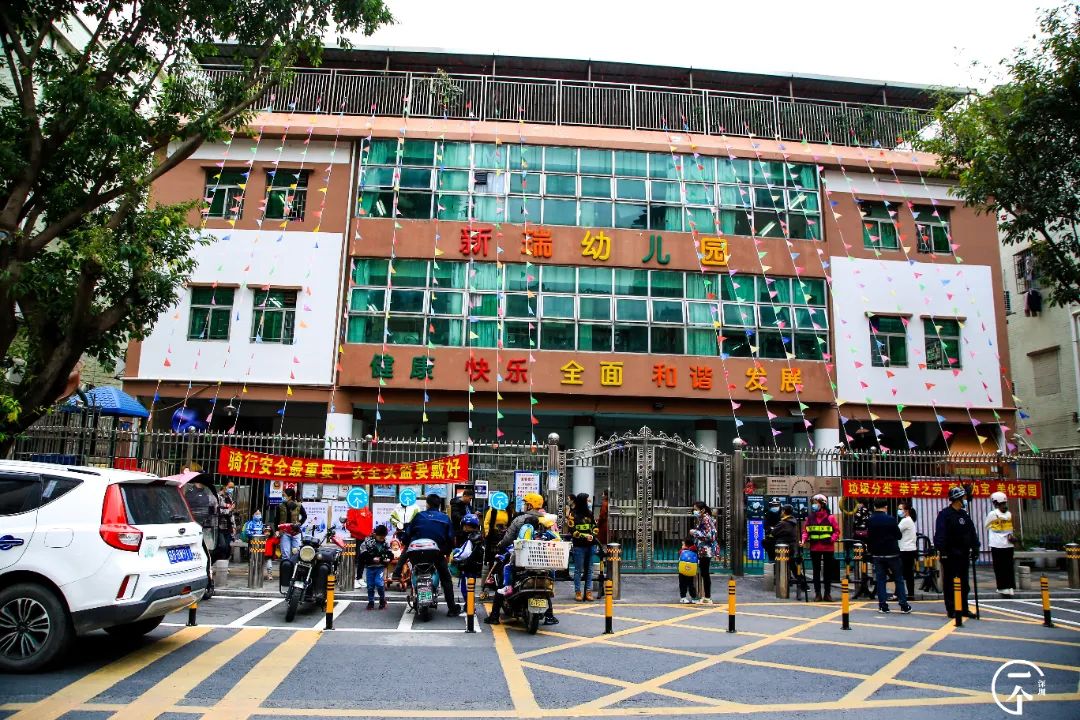 深圳航空空姐空少,深圳航空空少乘务员