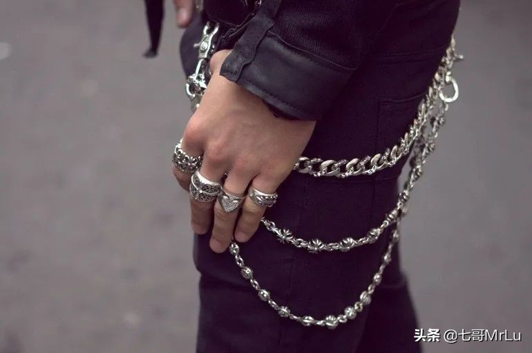 男人戒指：权力有多大，我就有多美