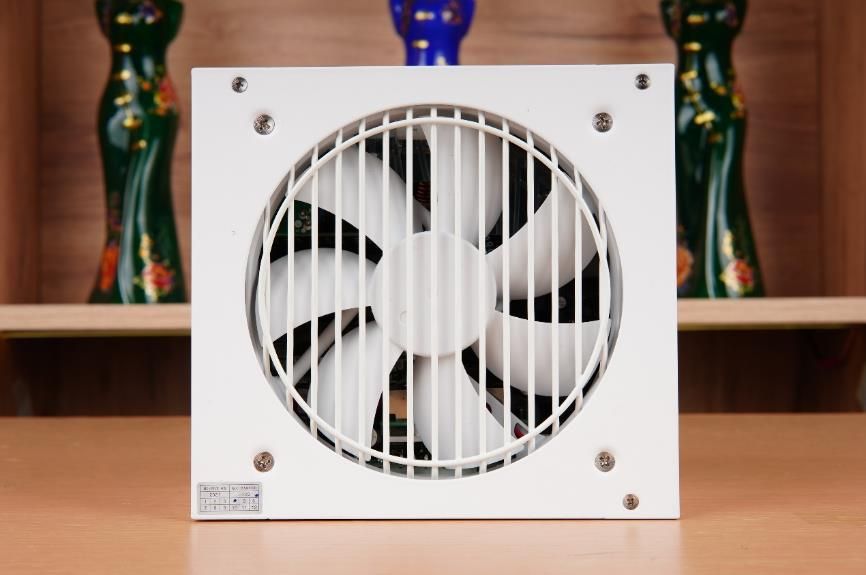 itx机箱闪鳞g200装机推荐,闪鳞g200机箱尺寸