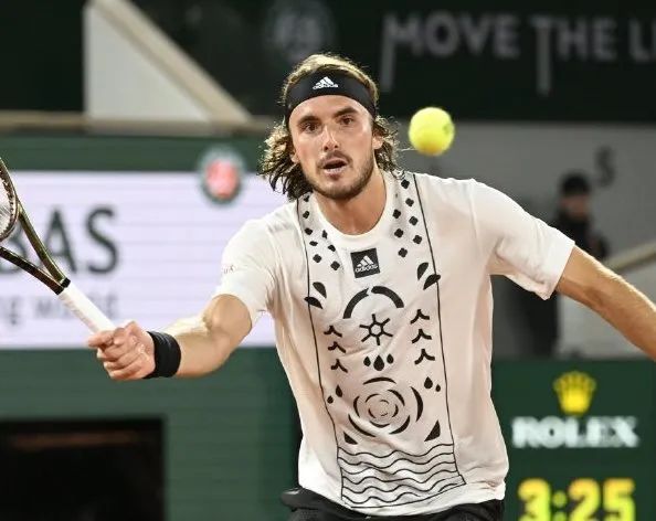 梅总逆转晋级澳网四强,梅总vs西西