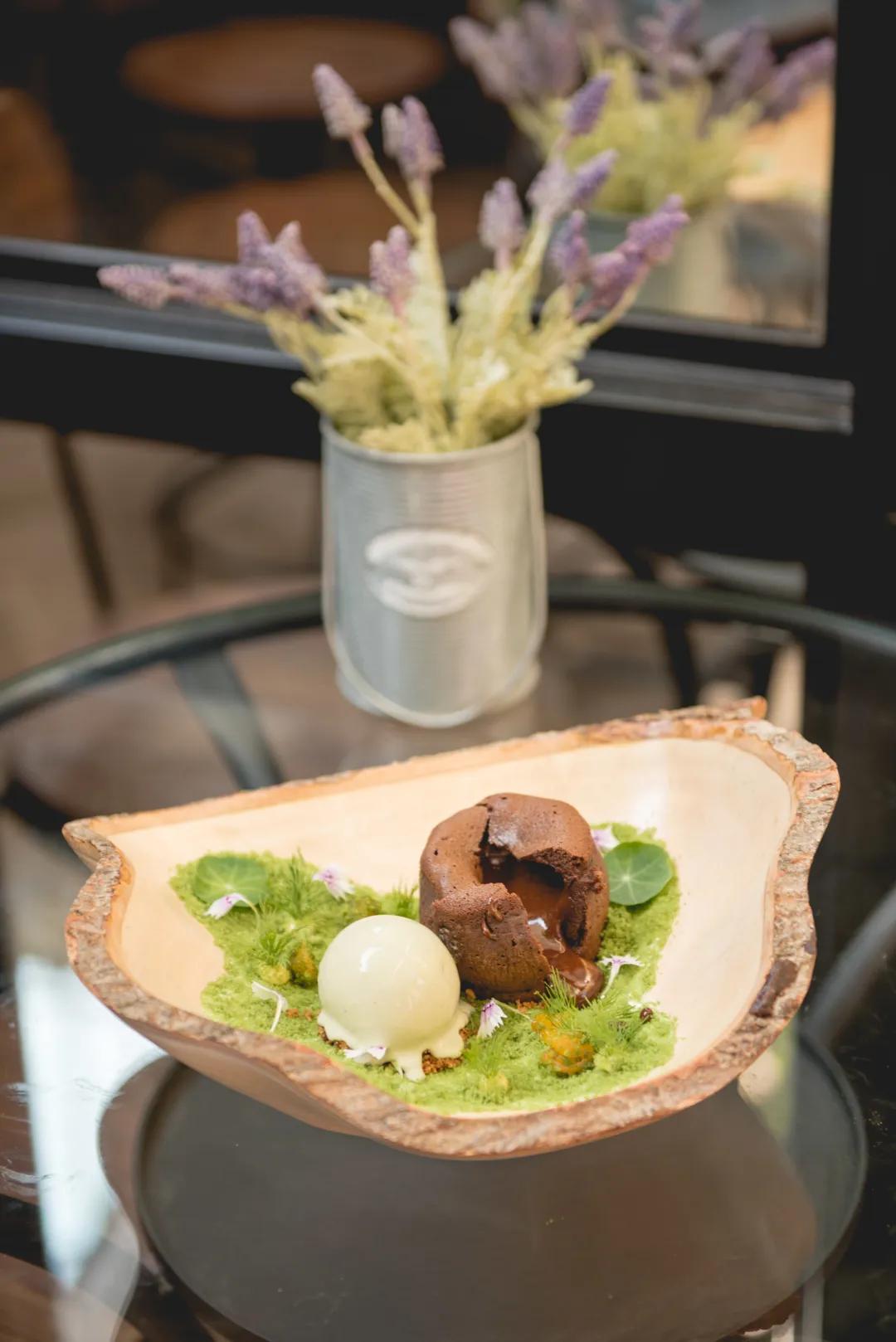 把食物制作成植物的餐厅，TheBloomingGallery满足你