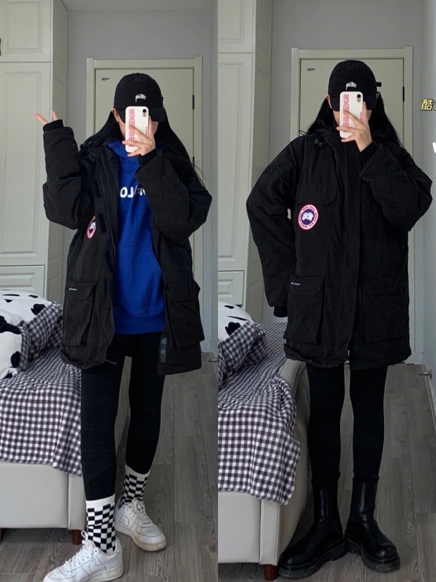 黑羽绒服穿搭技巧50岁,黑中长款羽绒服怎么搭配裤和鞋子