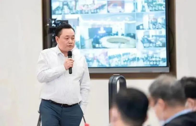 富豪入狱1年,富豪入狱1年后