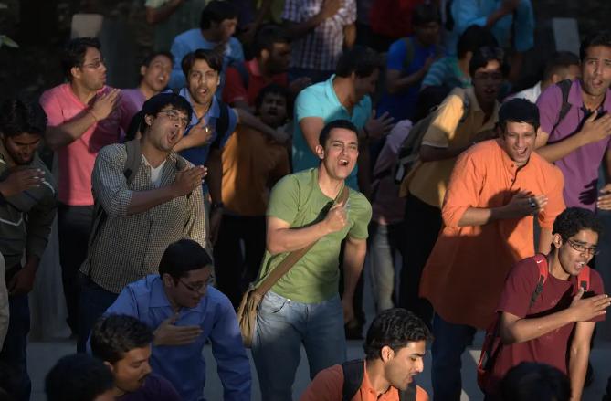 三傻大闹宝莱坞中的精彩画面,三傻大闹宝莱坞插曲一切顺利