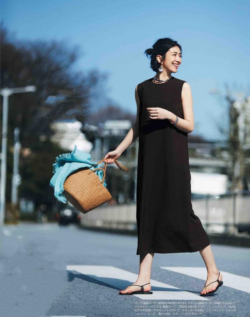 谁说平胸没有女人味,平胸穿衣服到底有多好看