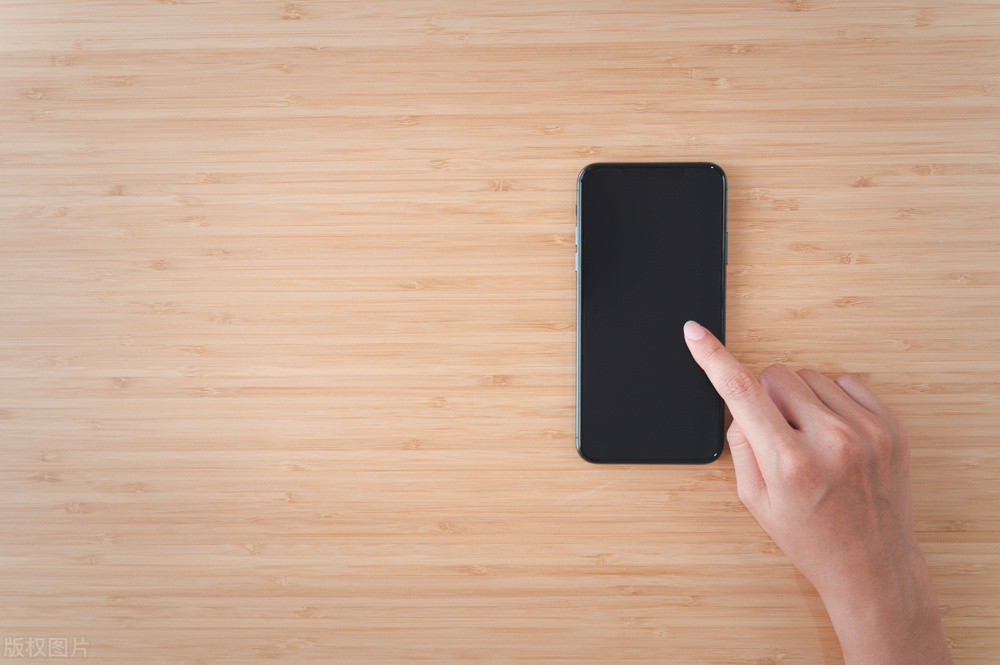 手机黑屏不能唤醒,手机一会黑屏一会亮