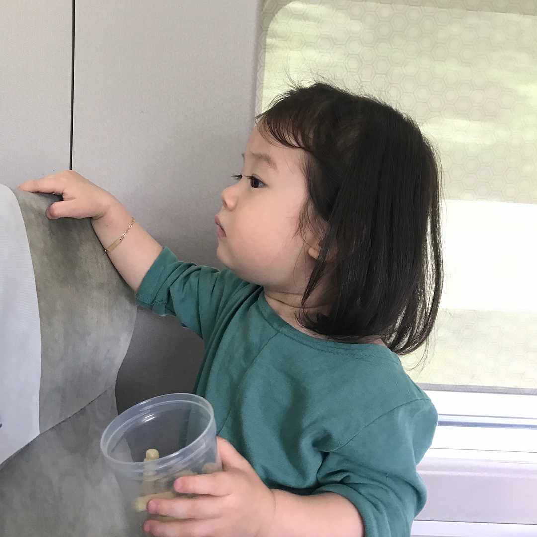 最近超火的可爱小女孩表情包,小女孩可爱萌表情包