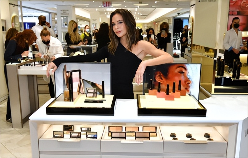 贝克汉姆目前经济状况,贝克汉姆债务现状