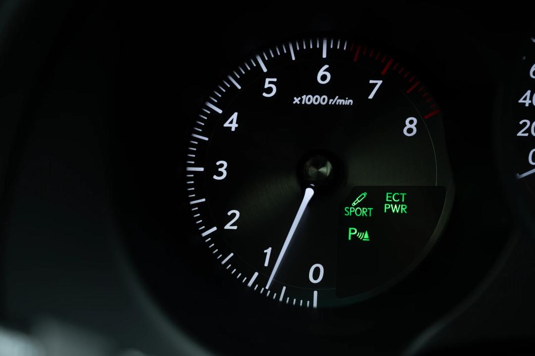 足够强大，就能与自己和解，经典值得回味——二*雷手**克萨斯GS300