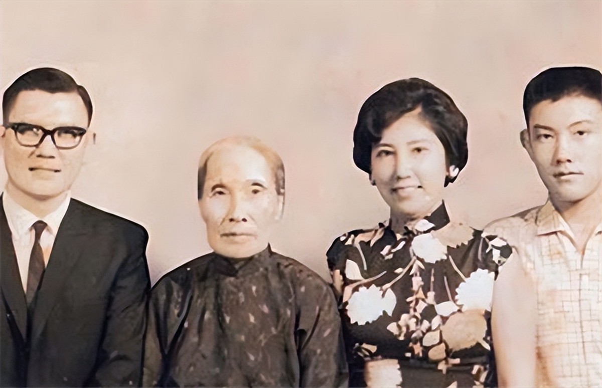 马英九：出生在香港，生活在台湾，祖籍湖南，和毛主席是同乡