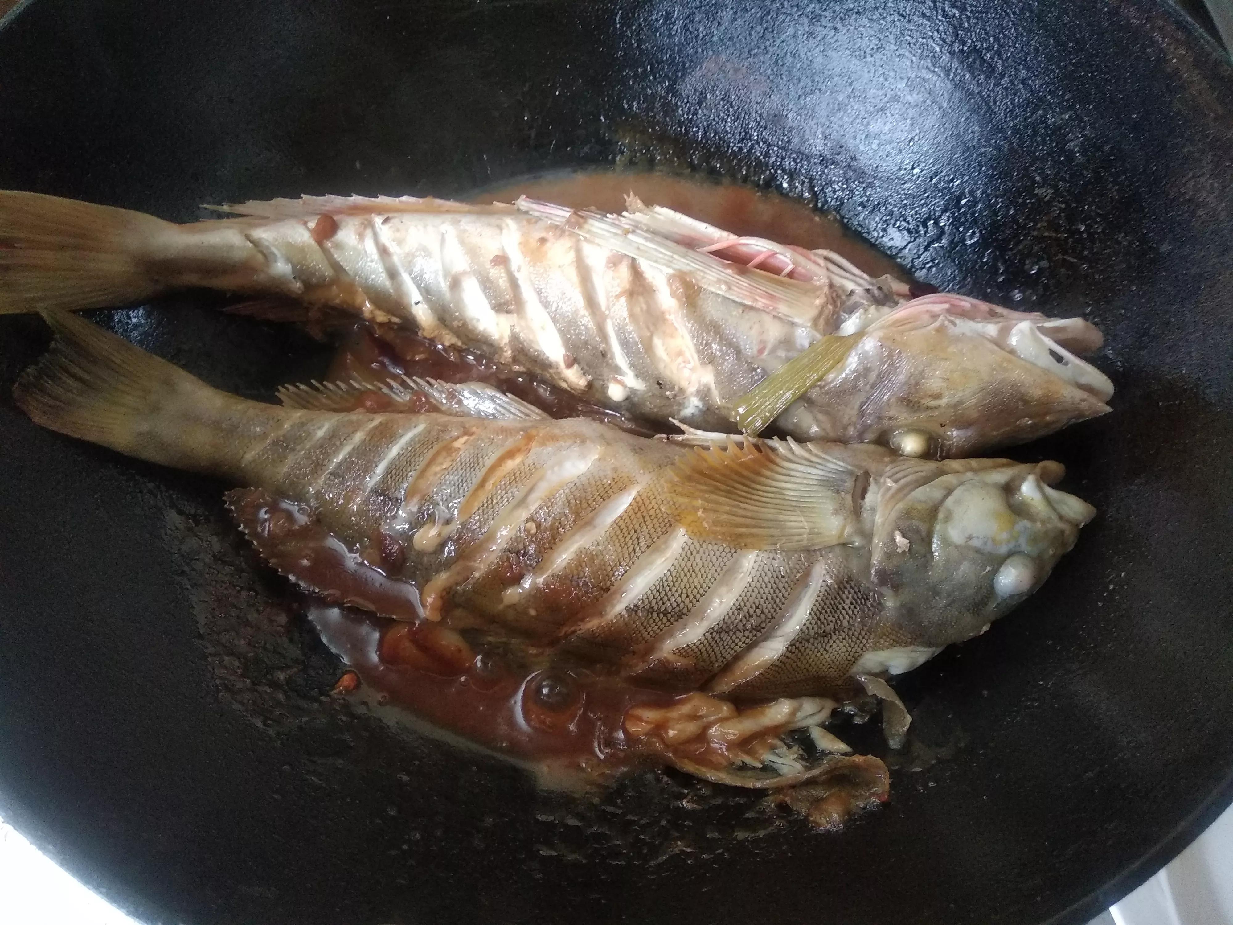 无论炖什么鱼牢记五不放六要放,清炖鱼不能放什么鱼