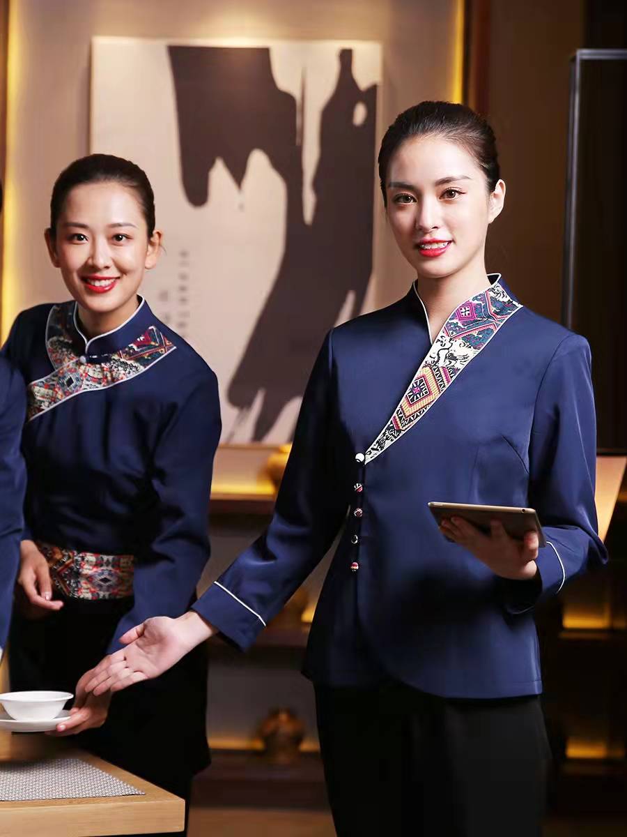 中日制服对比,中日服务员区别