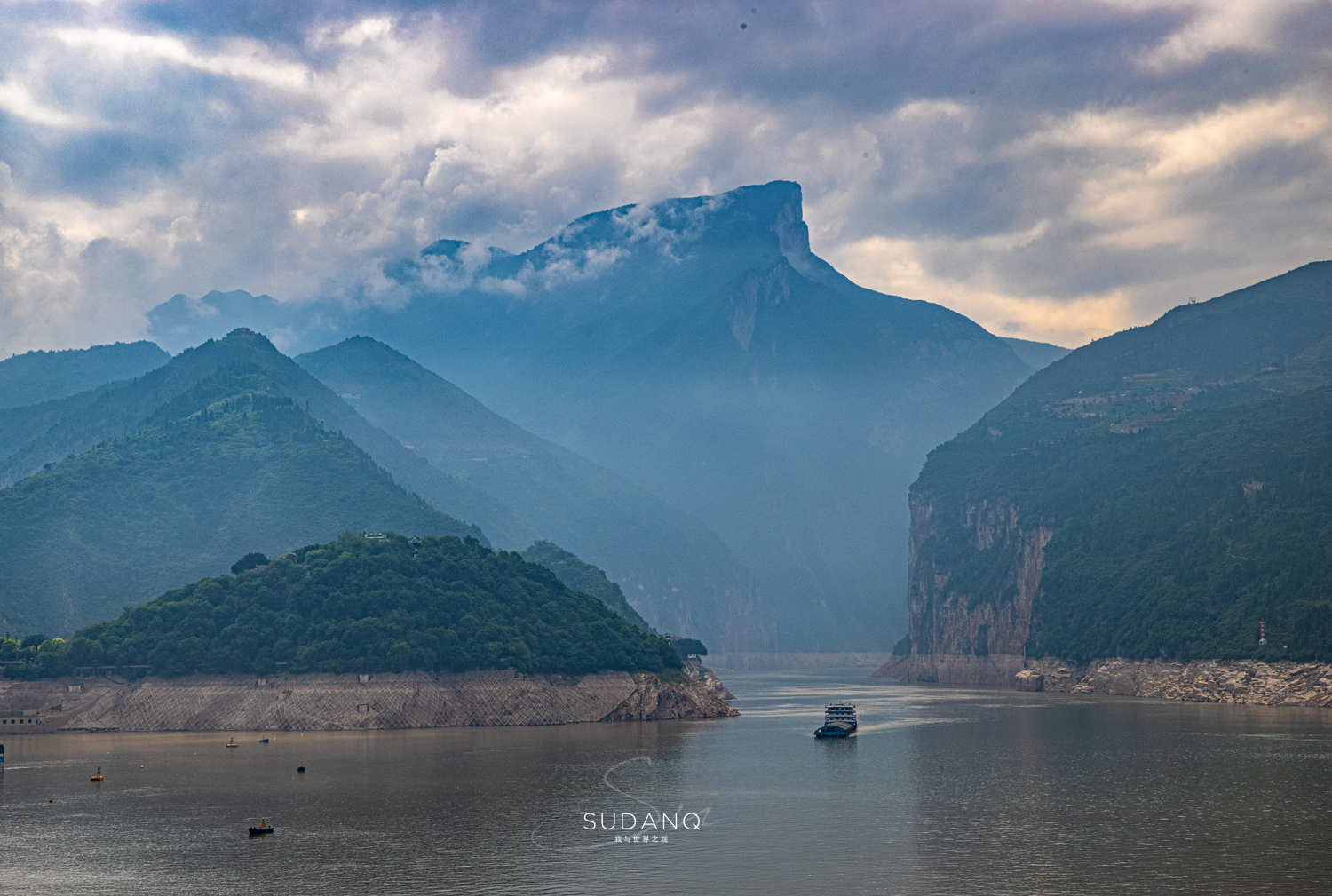 你认识“盬”字吗？重庆山区才能吃到的百年盬子鸡，差点灭迹