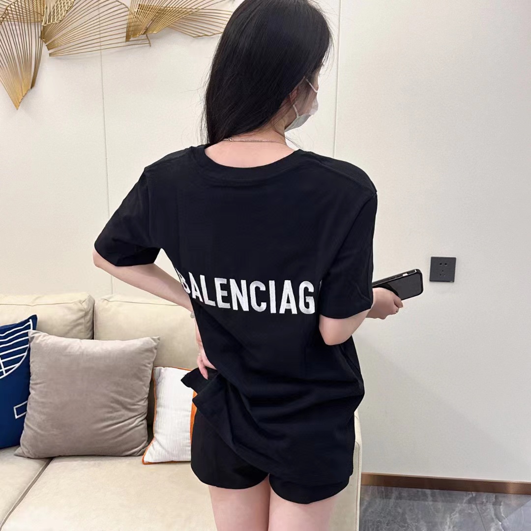 巴黎世家经典款短袖balenciaga,balenciaga巴黎世家小熊印花宽松