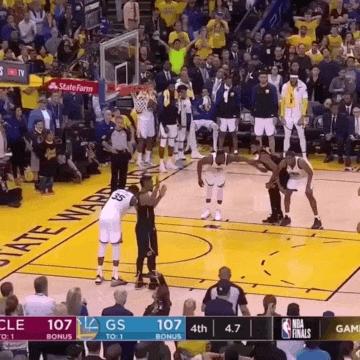 用一生来对抗傲慢与偏见，万字长文记录库里的乔丹精神