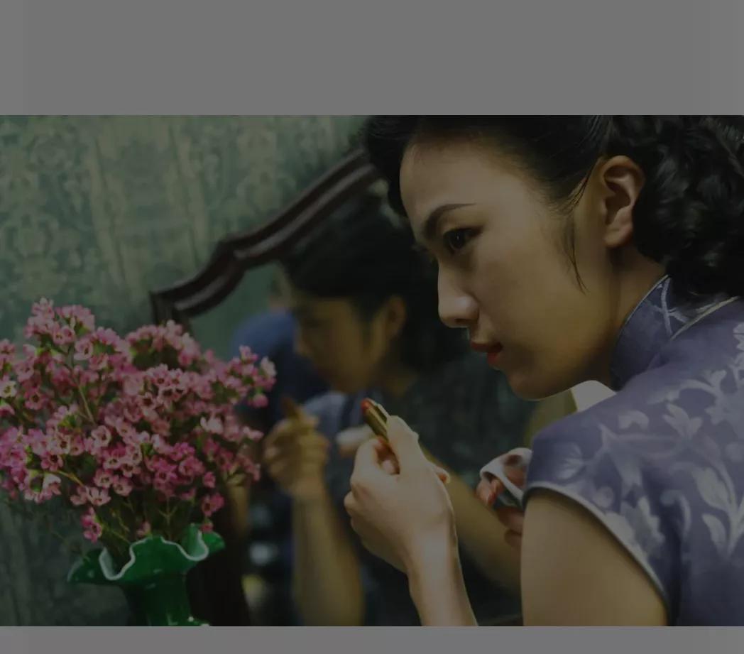 《色，戒》:佳芝之死道明了一个真相，重情的女人命最苦