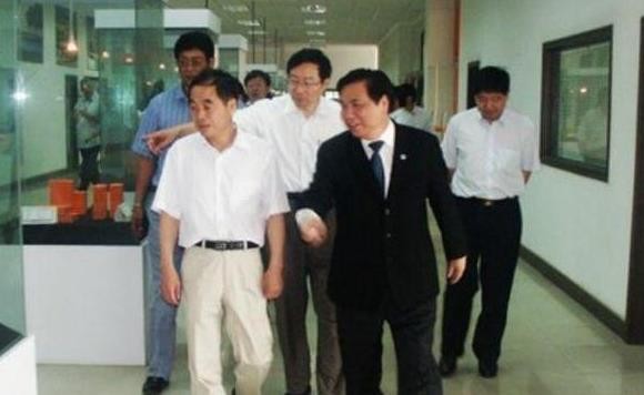 向美国捐钱的钟馨稼现状如何,钟馨稼给美国捐款