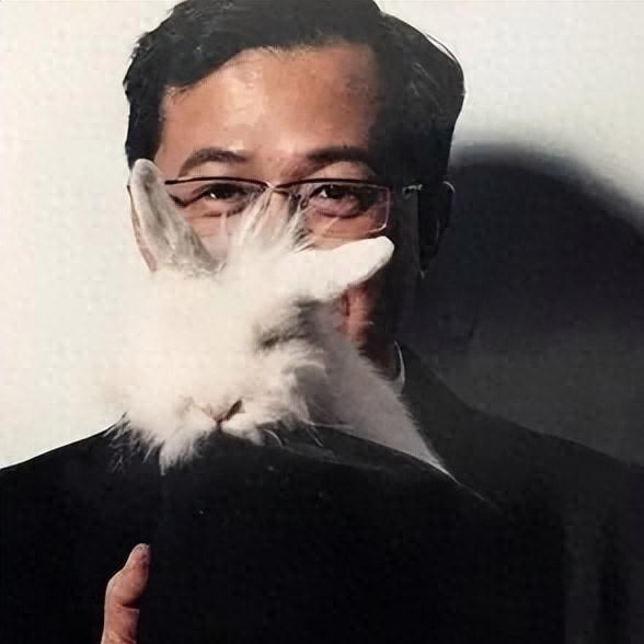 2009年初娱乐圈第一狗仔卓伟,第一狗仔卓伟最近哪里去了