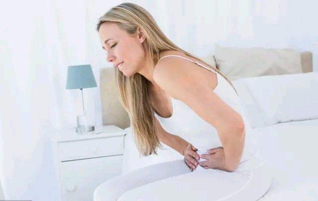 女性绝经身体有哪些变化,快到绝经的年龄要注意什么