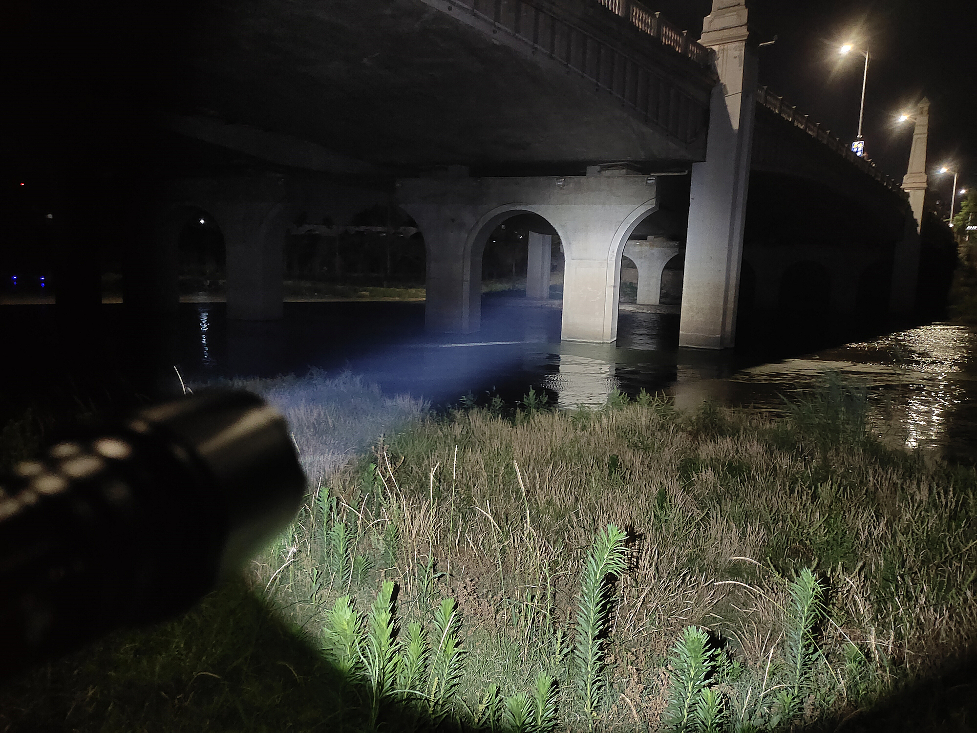 菲尼克斯fenixtk11tac手电速评,菲尼克斯tk75-2018手电评测