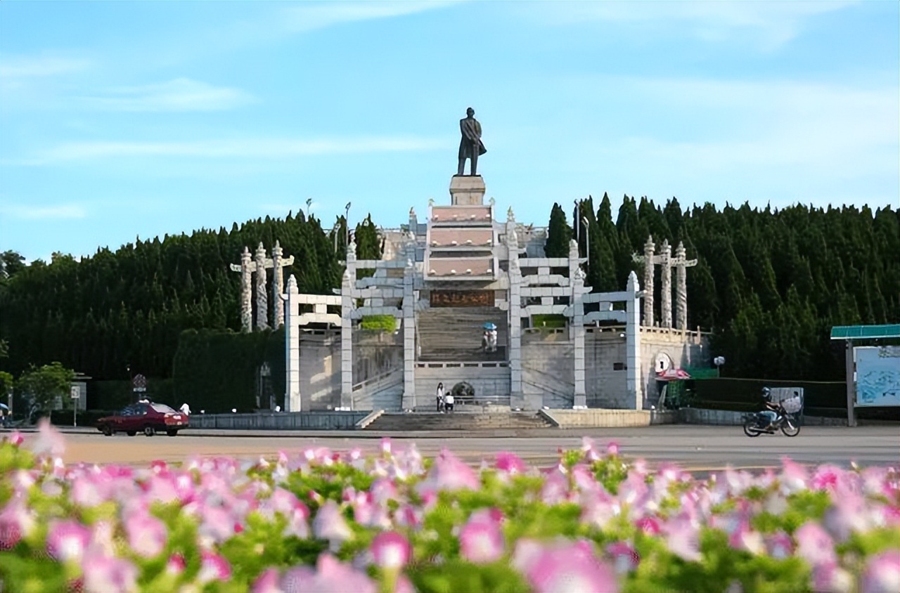 广州出发-中山2天游，打卡银坑逍遥谷+*钟金**湖公园+采摘荔枝