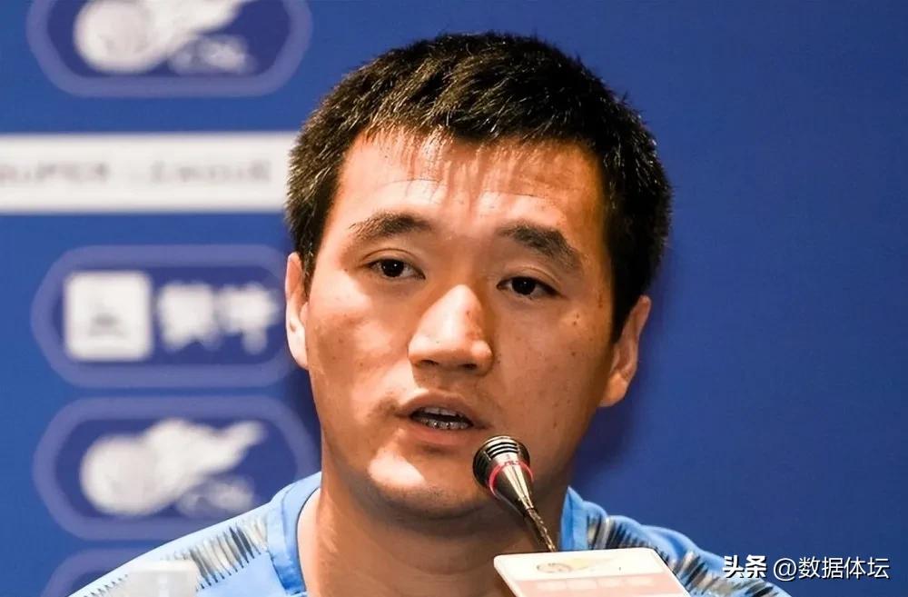 李铁对各球员的评价,外教足球教练评价国足