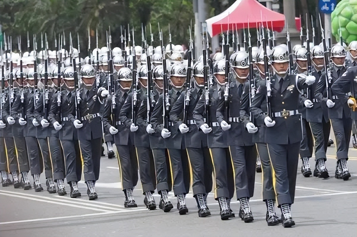 黄征辉谈大陆建设,黄征辉谈大陆挖油船