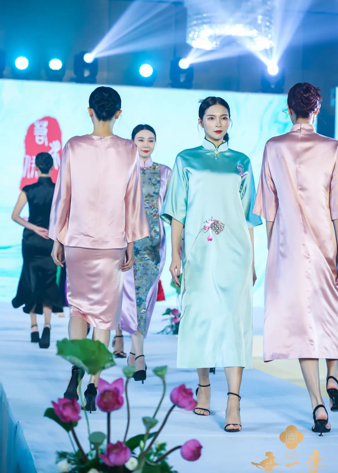 霓裳如梦,霓裳如梦汉服走秀串词