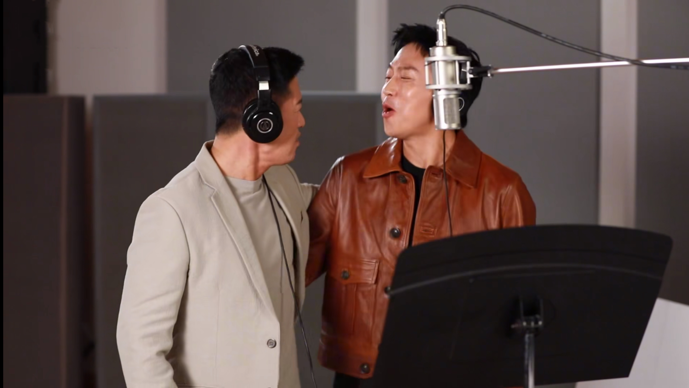 《一起向未来》：林子祥夫妻档，邓超吴京合作，韦唯治病8年回归