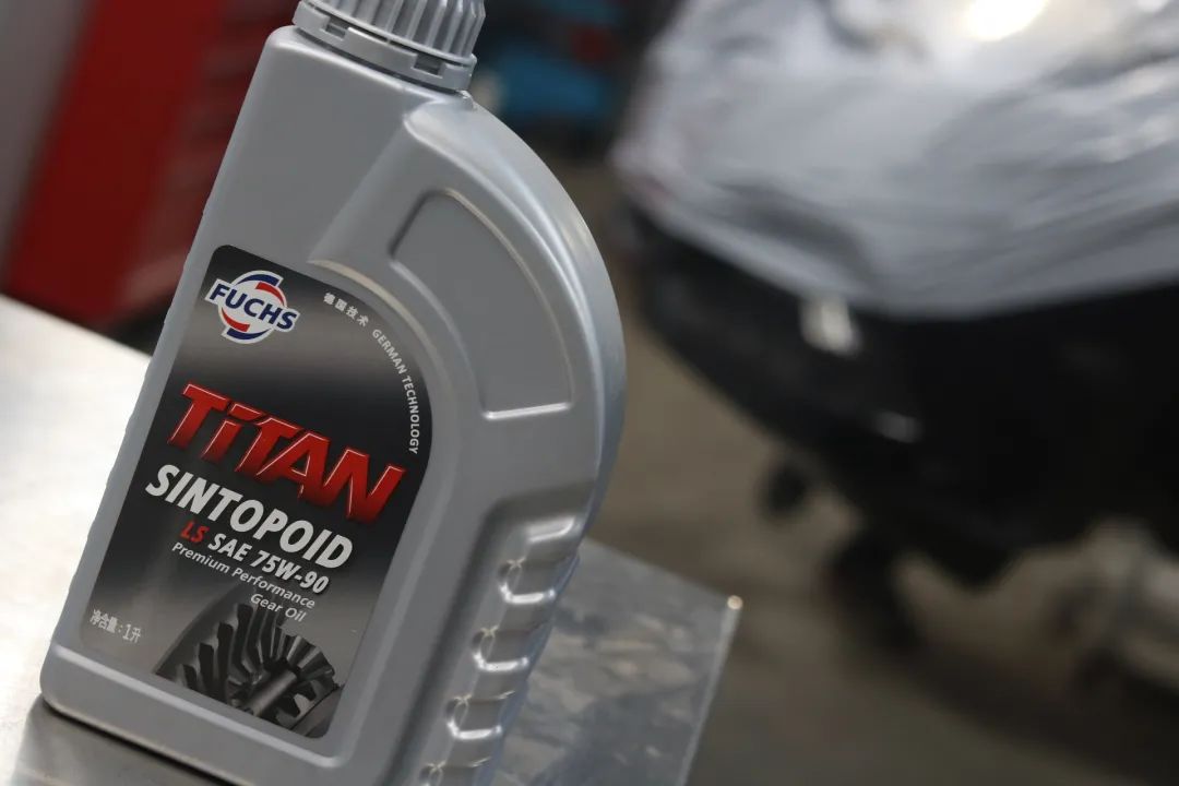 情怀老旧汽车翻新修复,情怀老车翻新修复骐达