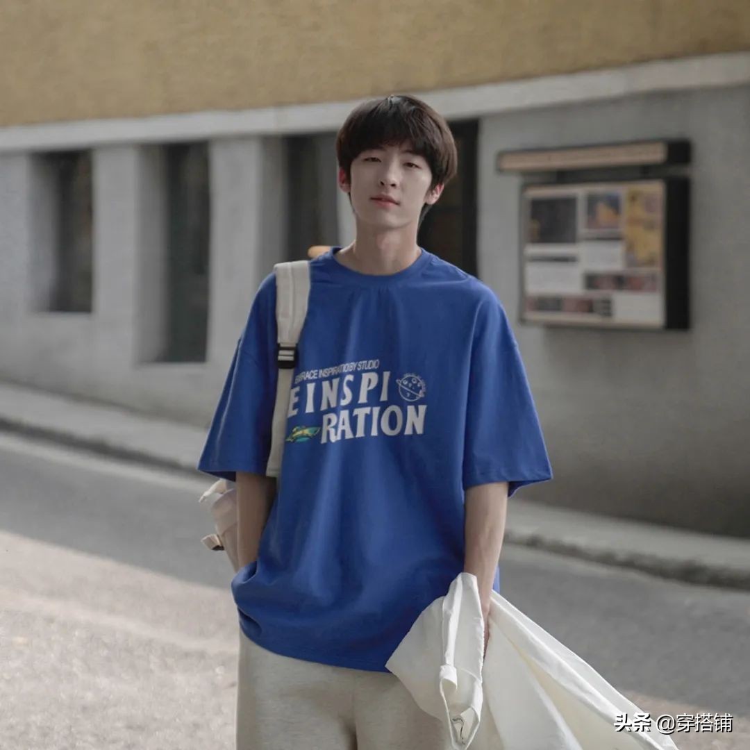 个子矮男士t恤短袖搭配技巧,男士矮个子怎么穿长款t恤