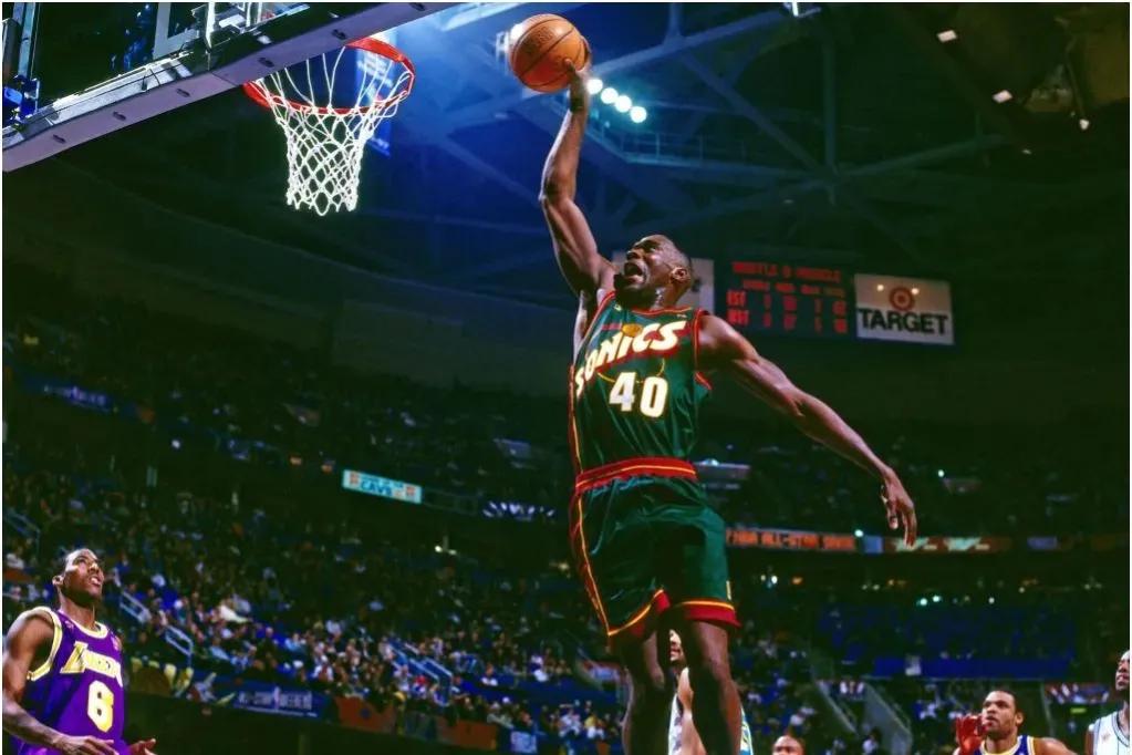 美媒评体坛球队历史排名,美媒列出了nba历史最重的十名球员