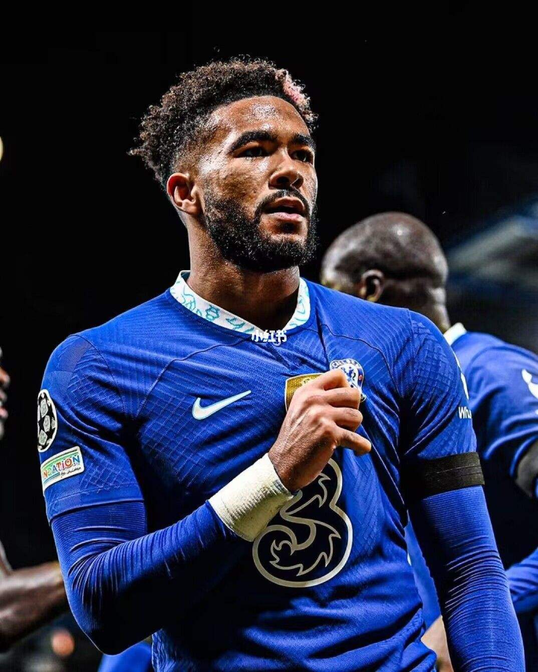 目前足坛最强右边后卫前十名,2023足坛后卫身价排行