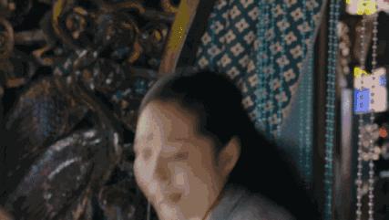 她也翻车了？？明明那么美，却被造型毁到没眼看，她这是怎么了？