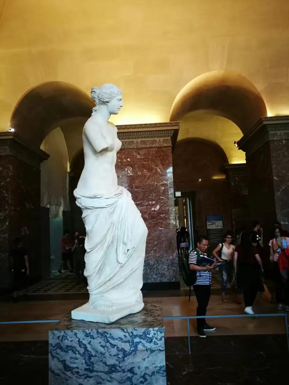 巴黎自由行详细攻略,旅行去巴黎如何坐地铁