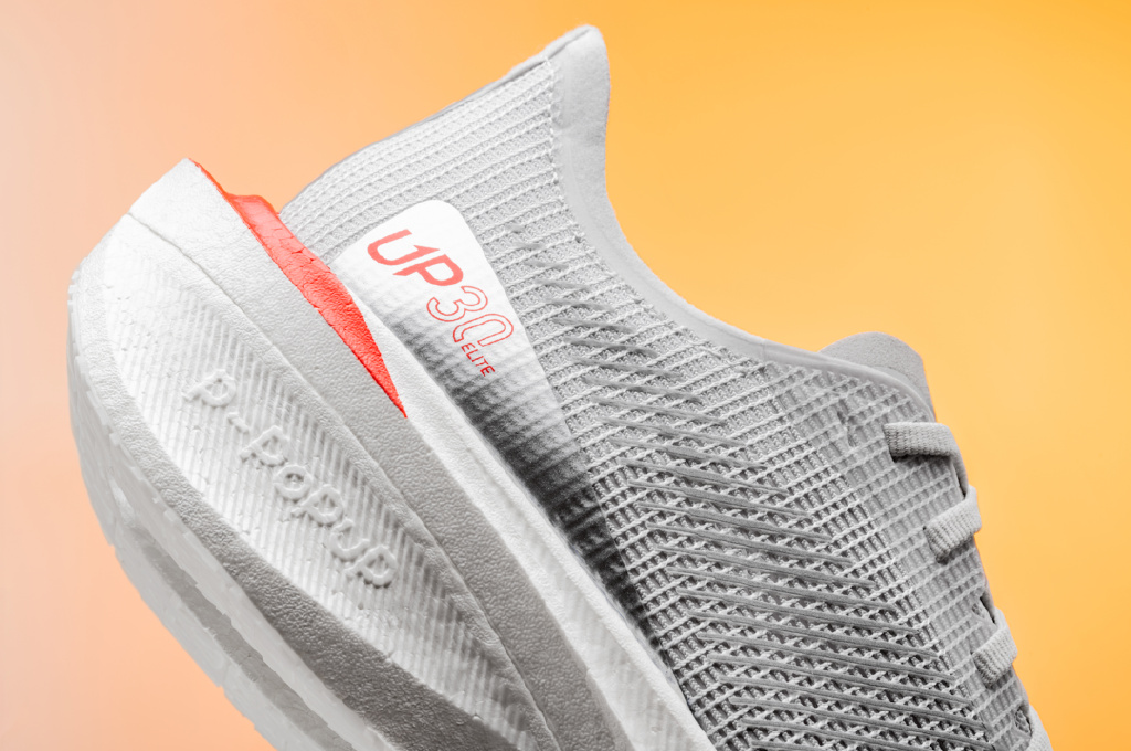 匹克up302.0测评,匹克碳板跑鞋up302.0