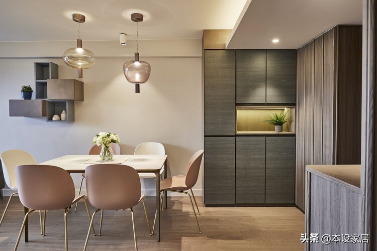 香港不愧是装修界领头羊：看完这套77㎡小宅被彻底治愈了，超温馨