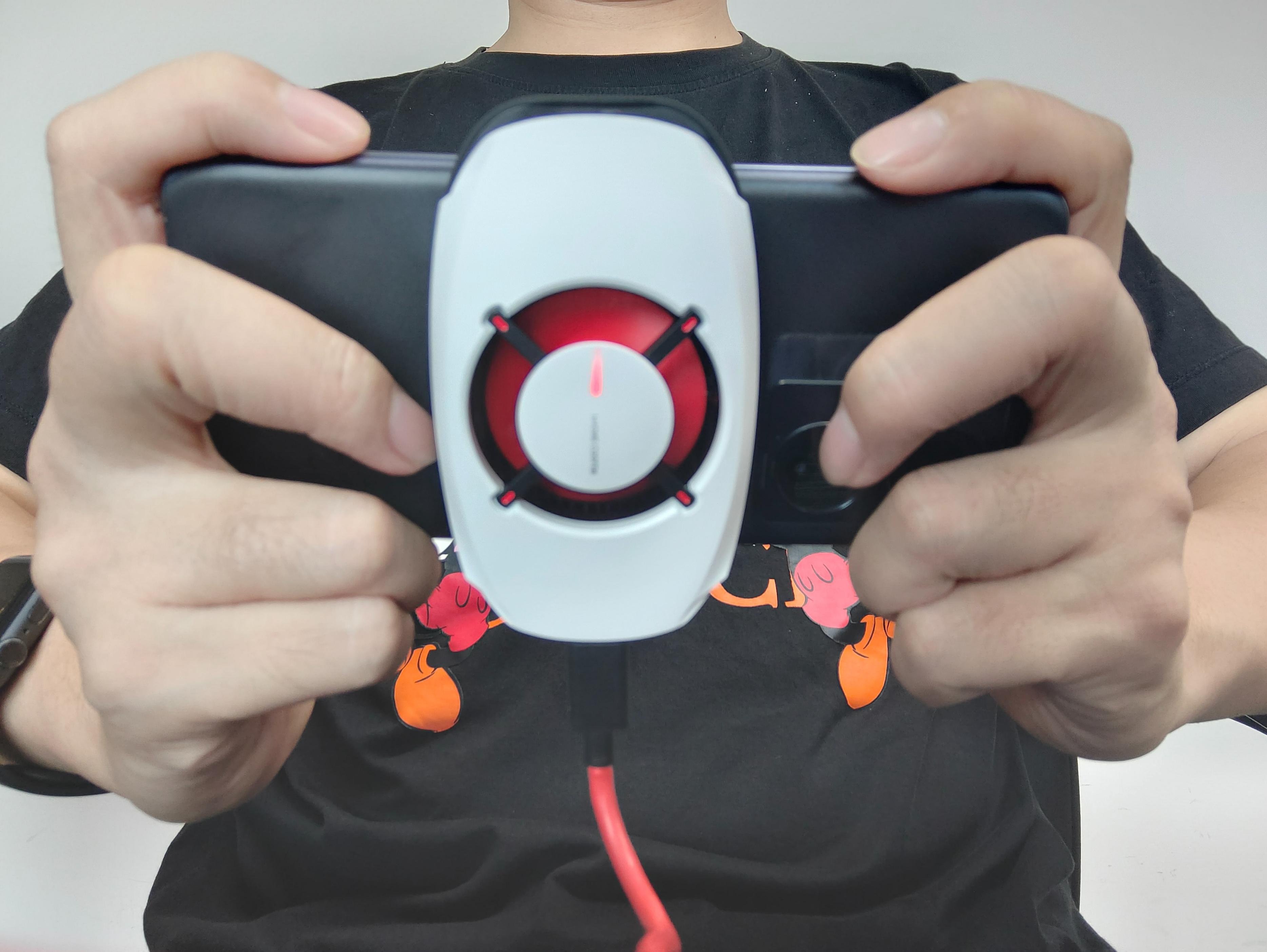 手机游戏散热背夹测评,游戏手机配散热背夹极限测试