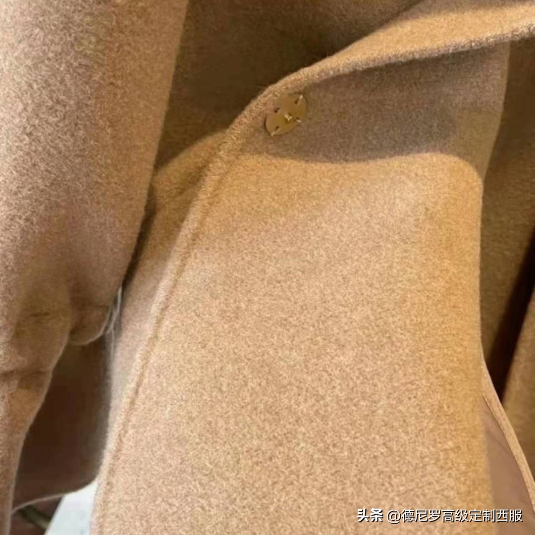 羊毛大衣的面料讲解,如何从面料上看出纯羊毛大衣