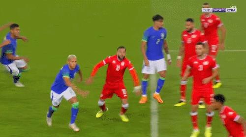 足球比赛内马尔vs梅西,西班牙vs巴西友谊赛内马尔