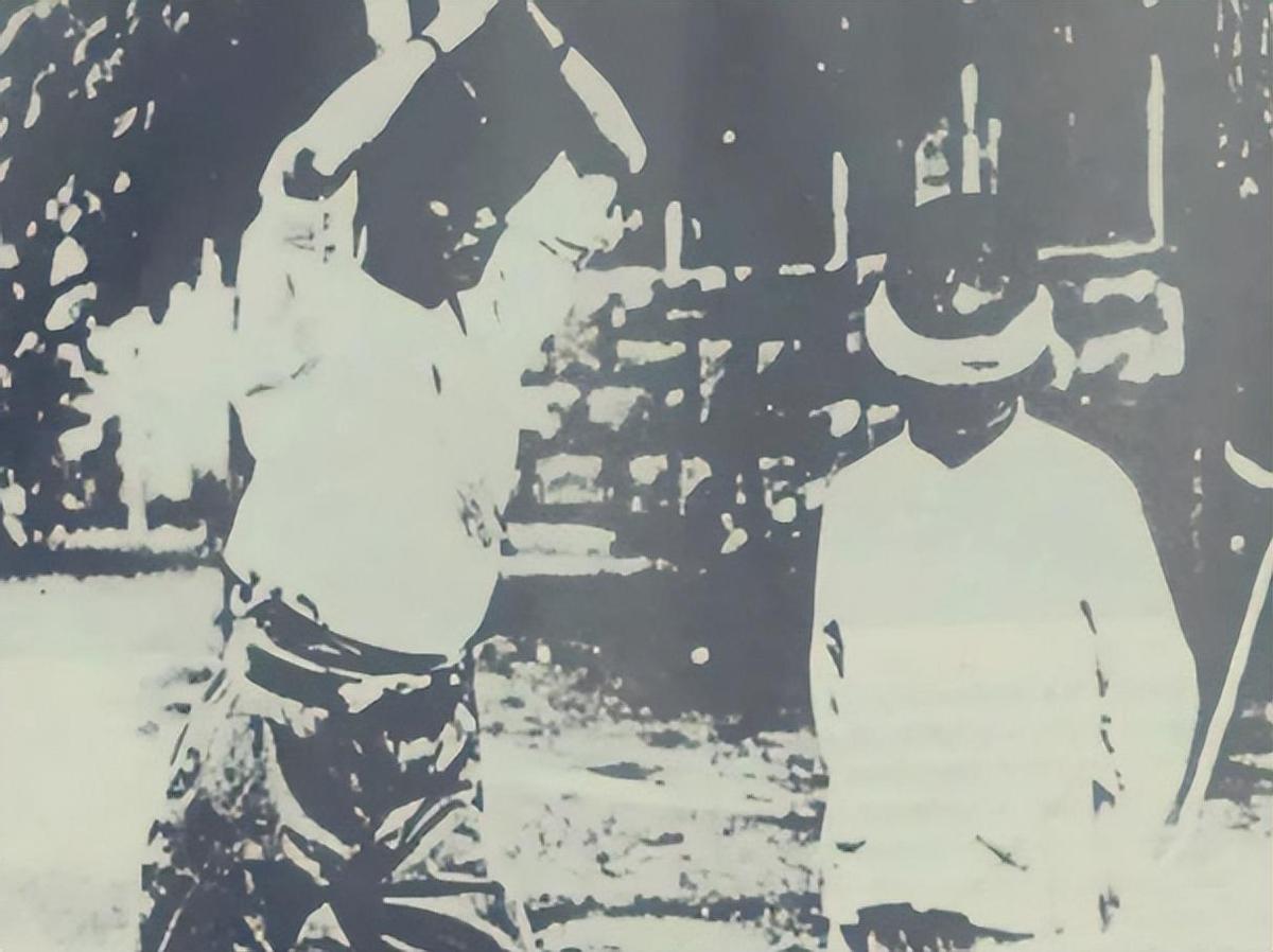 慈禧真人照片对比,清末老照片慈禧眼袋下垂