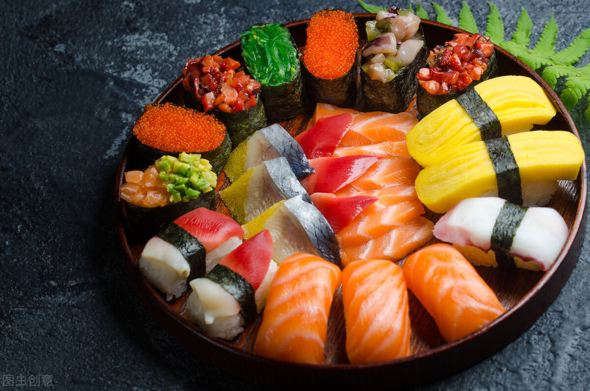 鑲插効鏁欒偛寰佹枃,鑲插効寰佹枃