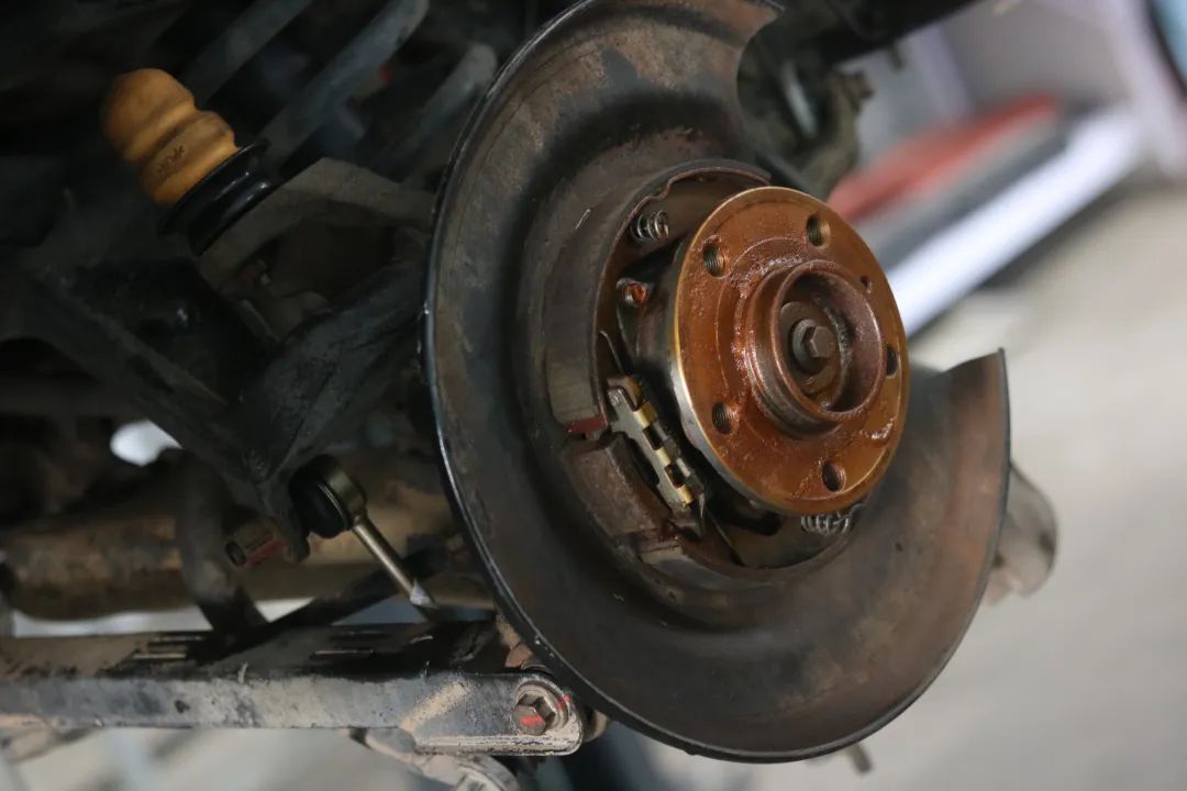 翻新一辆07年沃尔沃xc90要多少钱,开了四年的沃尔沃xc90多少钱